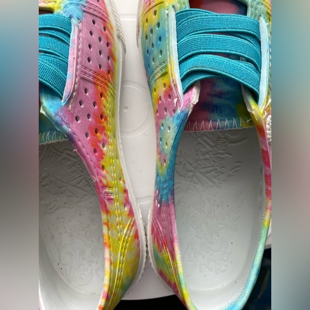 BLOWFISH Slip-on Rainbow /Pastel/Tiedye Foam Shoes - Size 3 - Picture 4 of 11